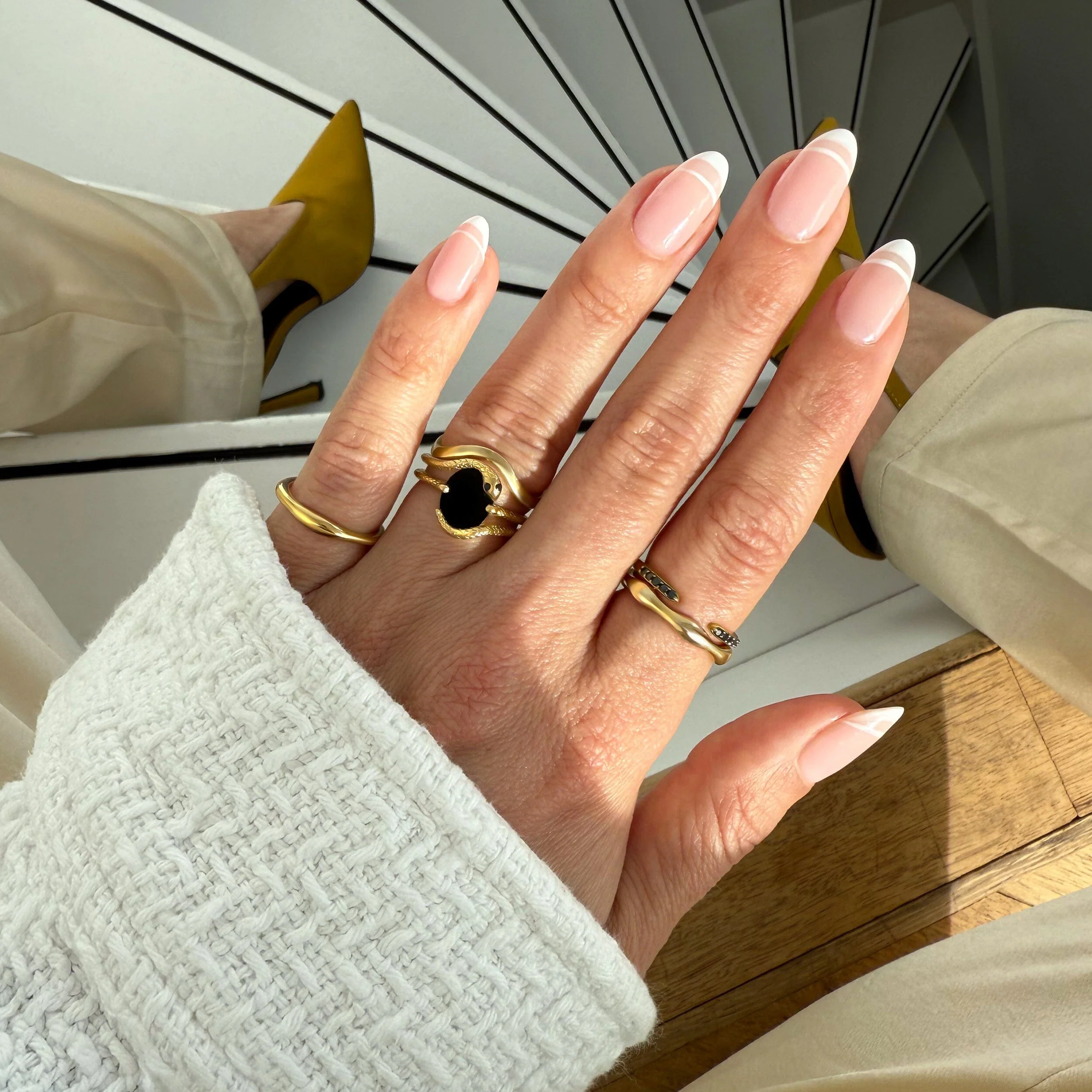 Black Onyx Serpent & Twinkling & Waves Rings - Image 11