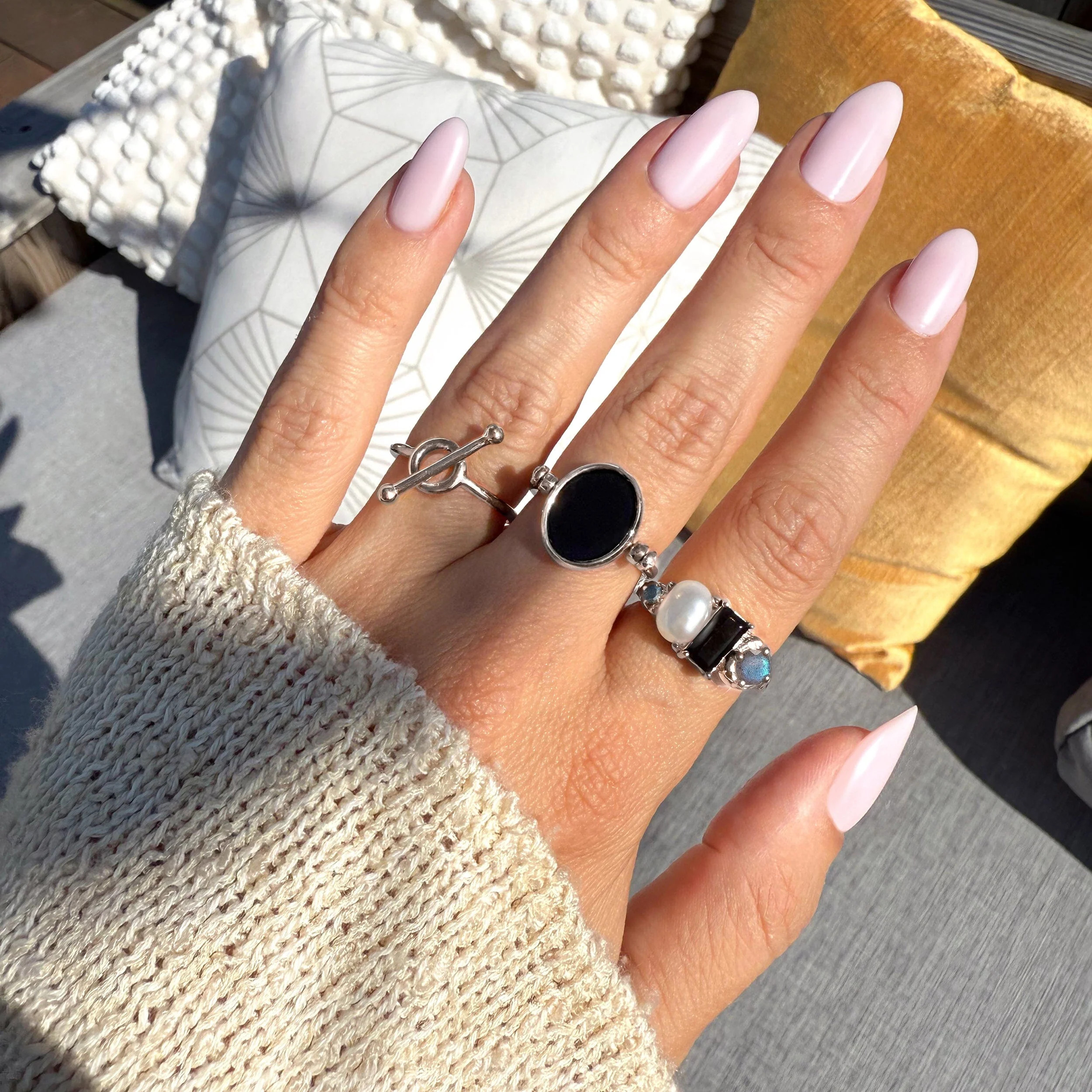Black Onyx Mother of Pearl Fidget Ring - Spinning Enfolded - Image 18
