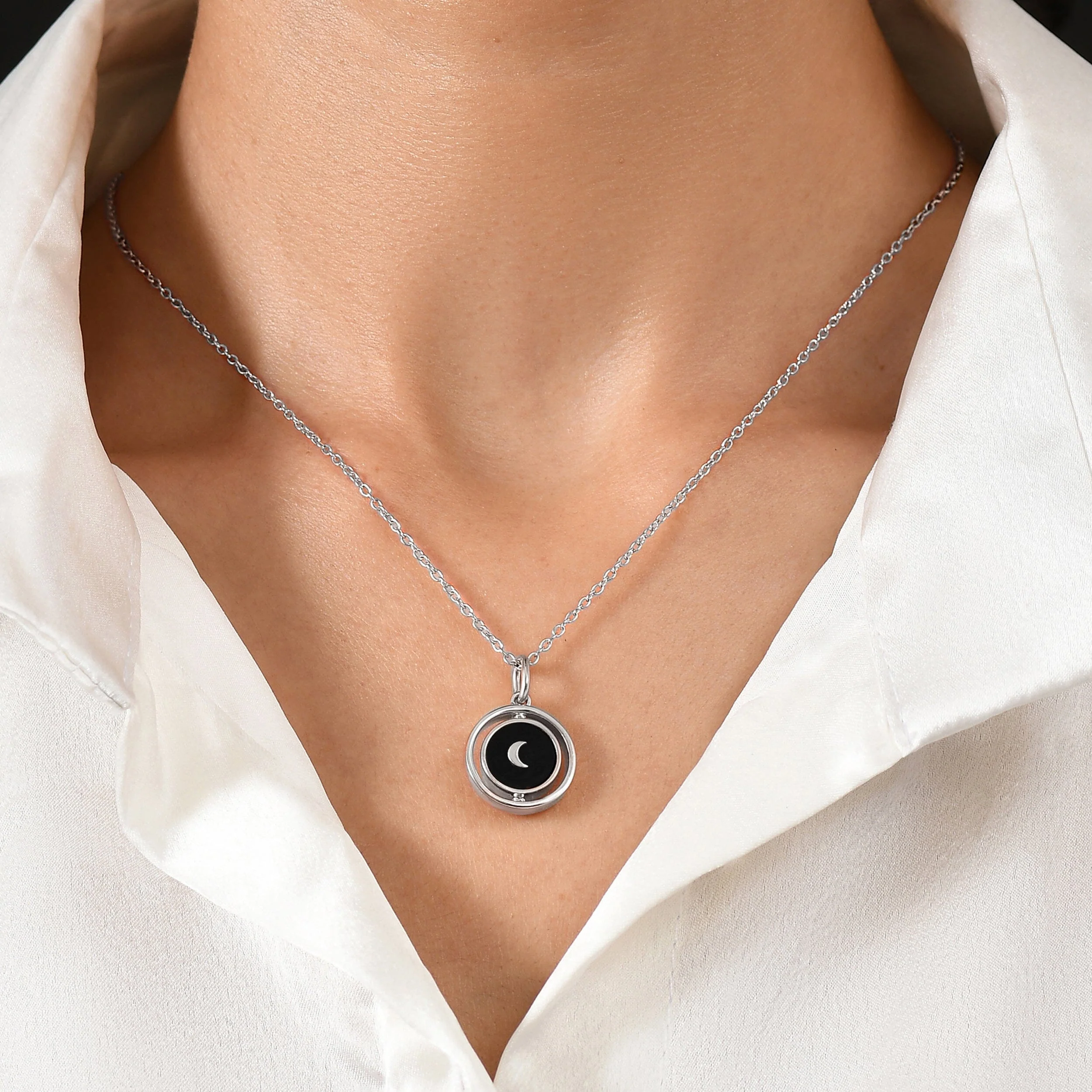 Black Onyx Pearl Necklace - Night & Day - Image 4