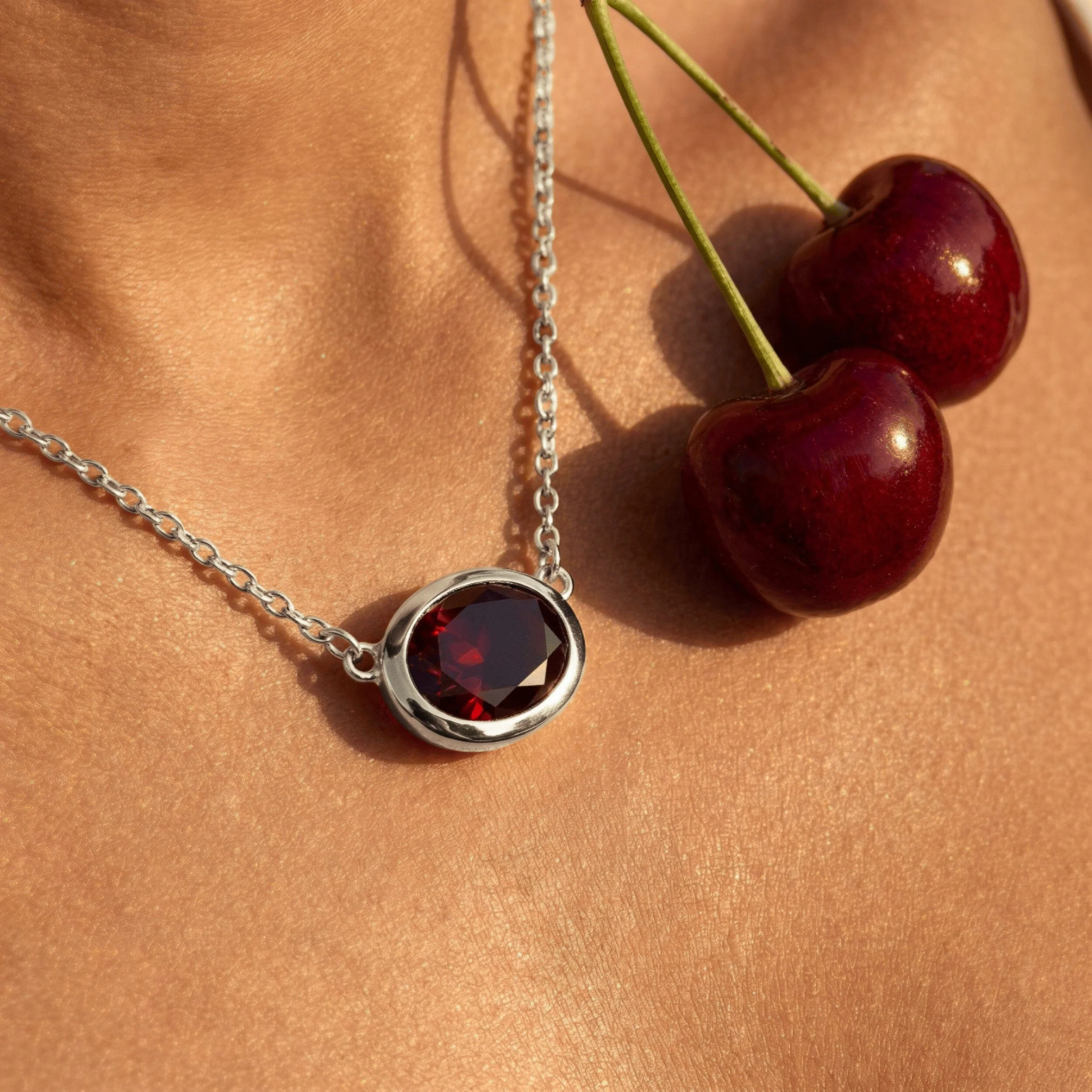 Garnet Necklace - Skin-Touch - Image 20