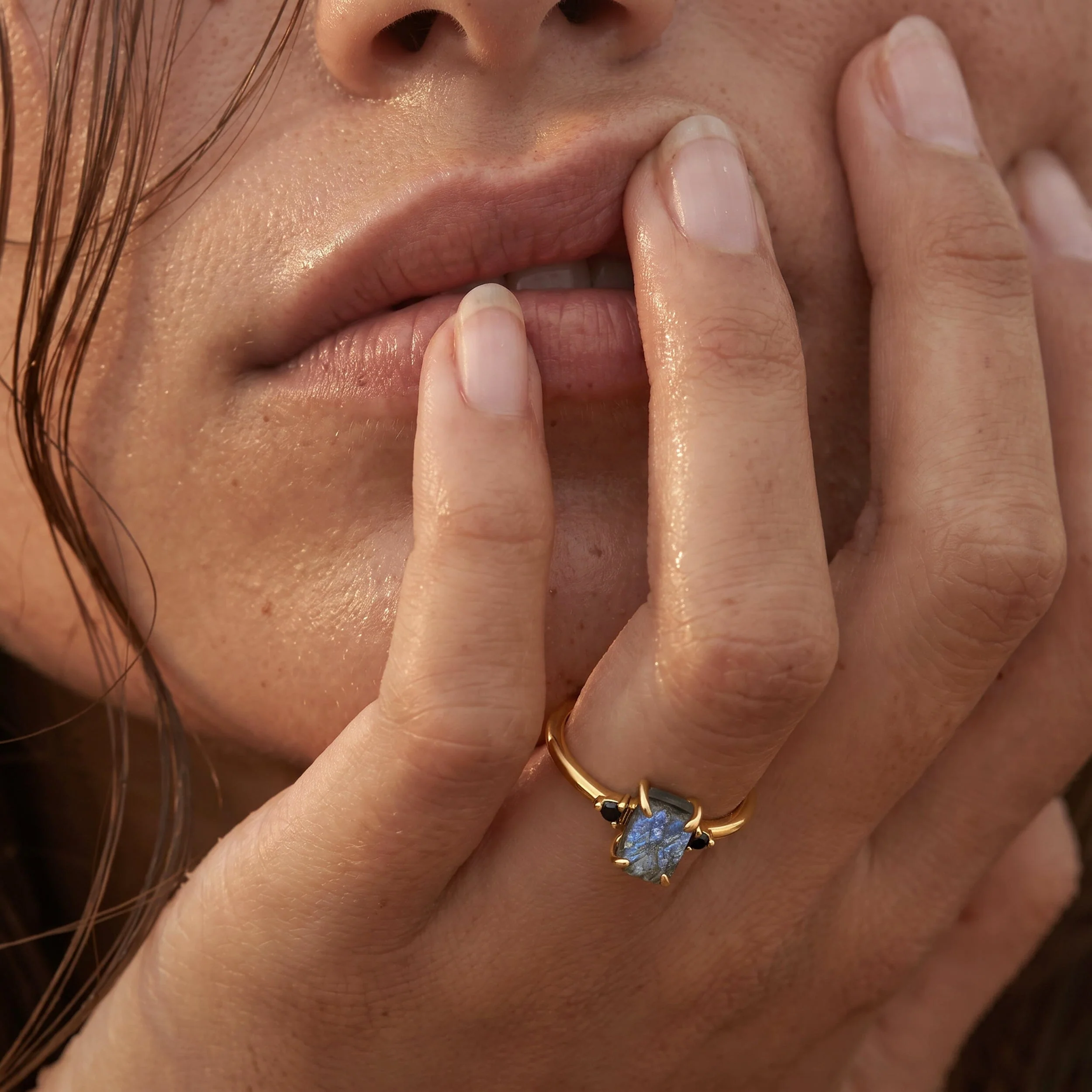 Labradorite Black Onyx Ring - Petite Raw Allure - Image 6