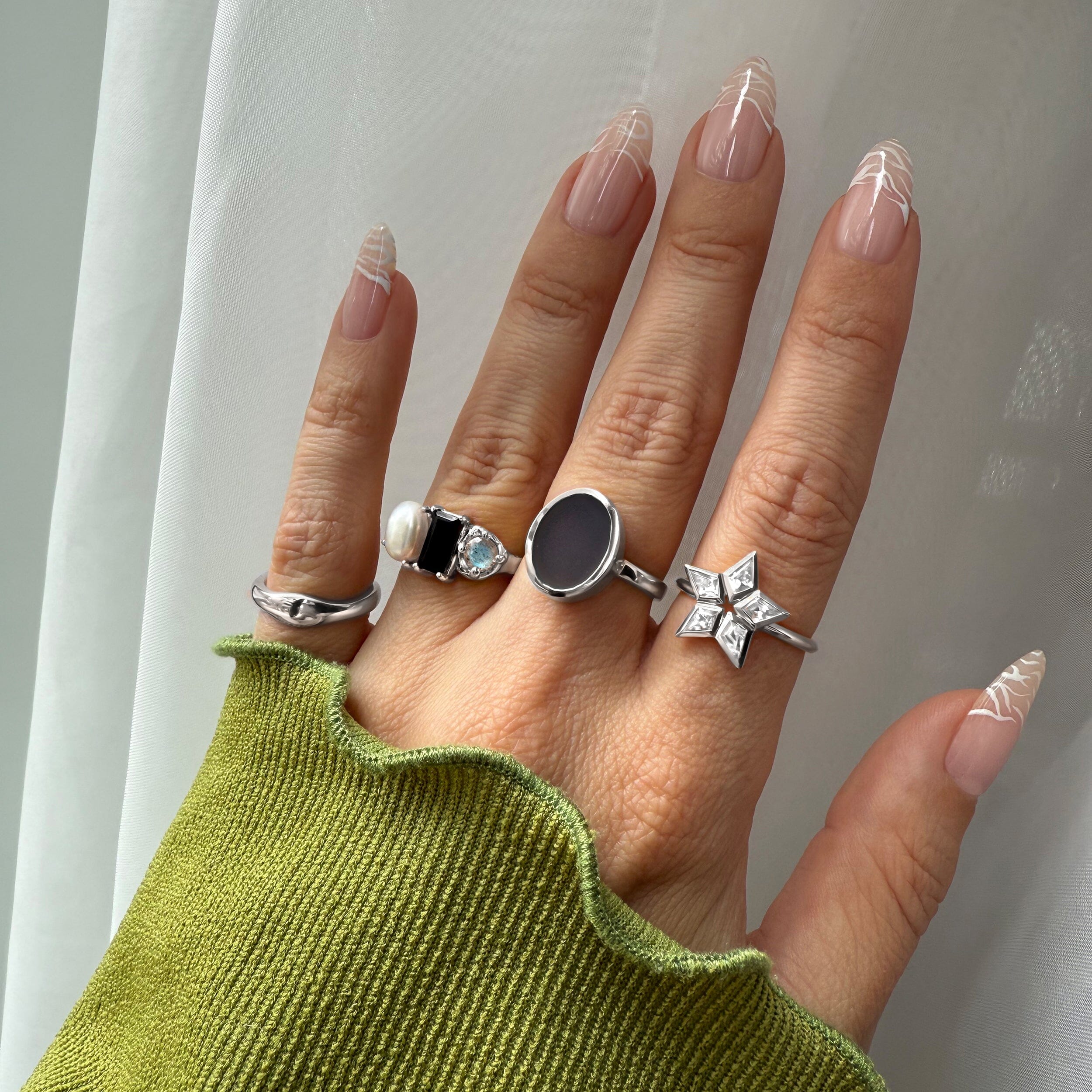 White Zircon Ring - Nova Star - Image 9